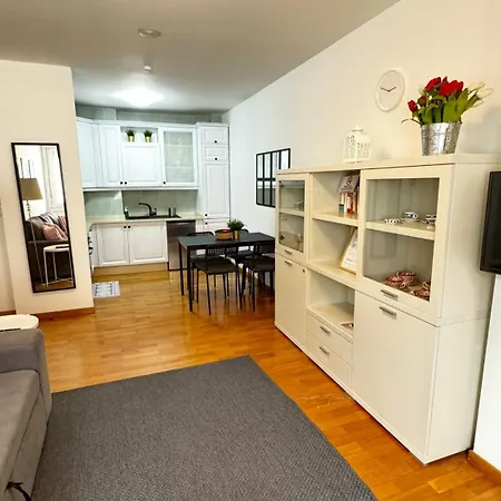 Calle Barrera. En El Centro! Apartamento