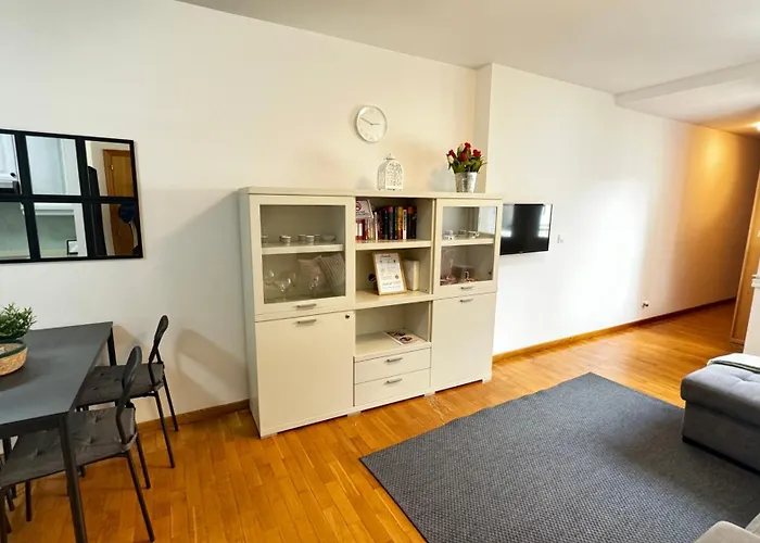 Calle Barrera. En El Centro! *